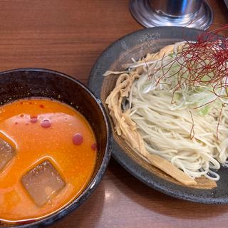 冷やし胡麻味噌辛つけ麺(らーめん餃子専門　こむさし)