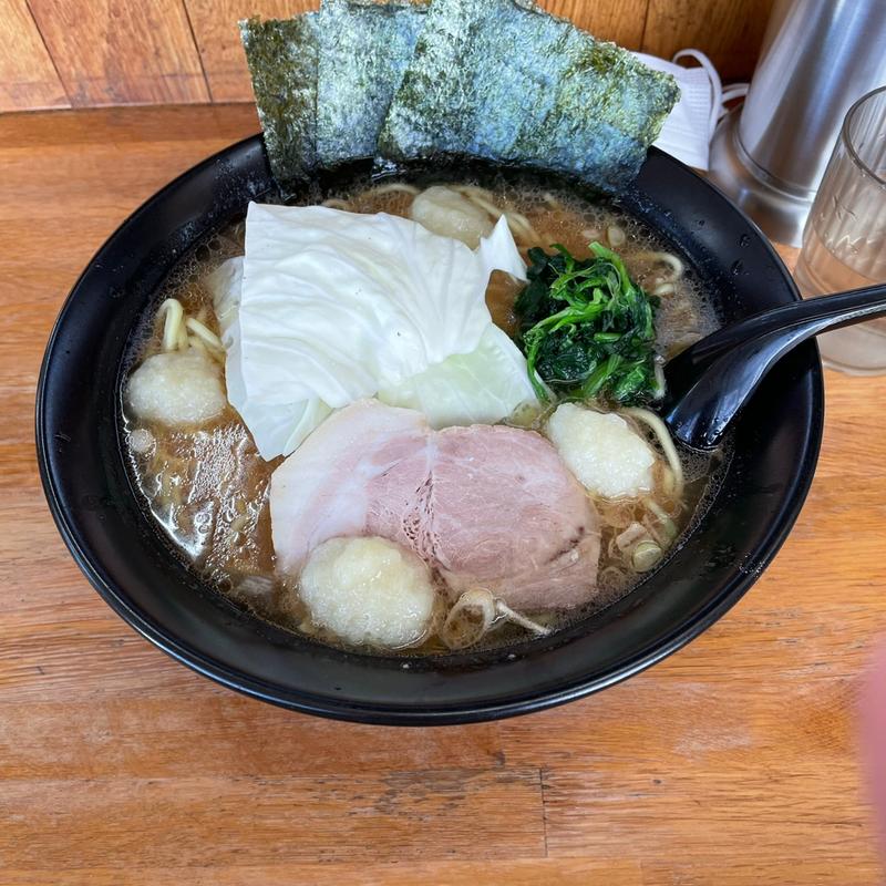 とんこつ醤油　(横浜ラーメン萬年家 （よこはまらーめんまんねんや）)