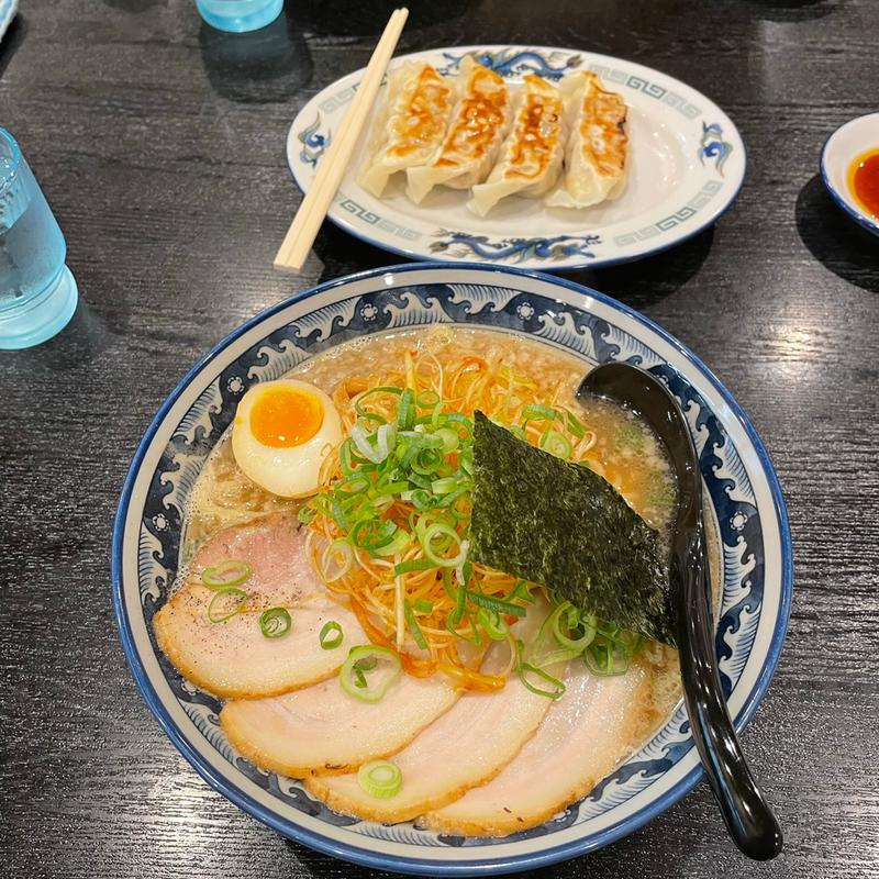 醤油とんこつ　ねぎれんげラーメン(れんげ 岡谷店 )