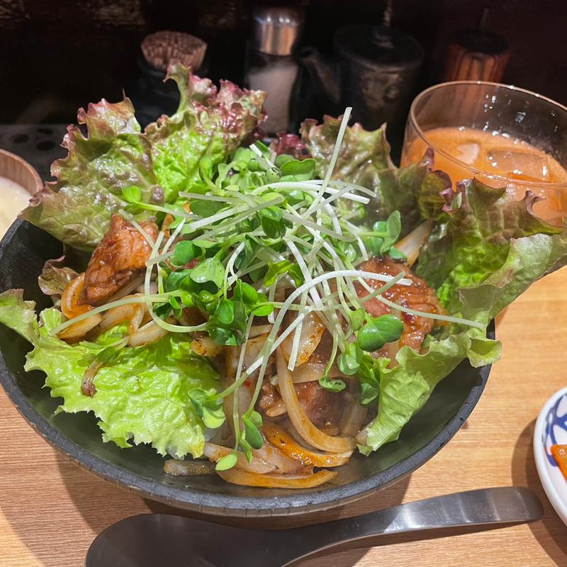 中おちカルビ丼(かのや篠原)