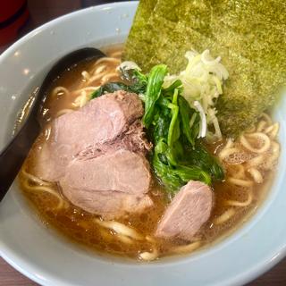 ラーメン(横浜家系ラーメン侍 上野店)