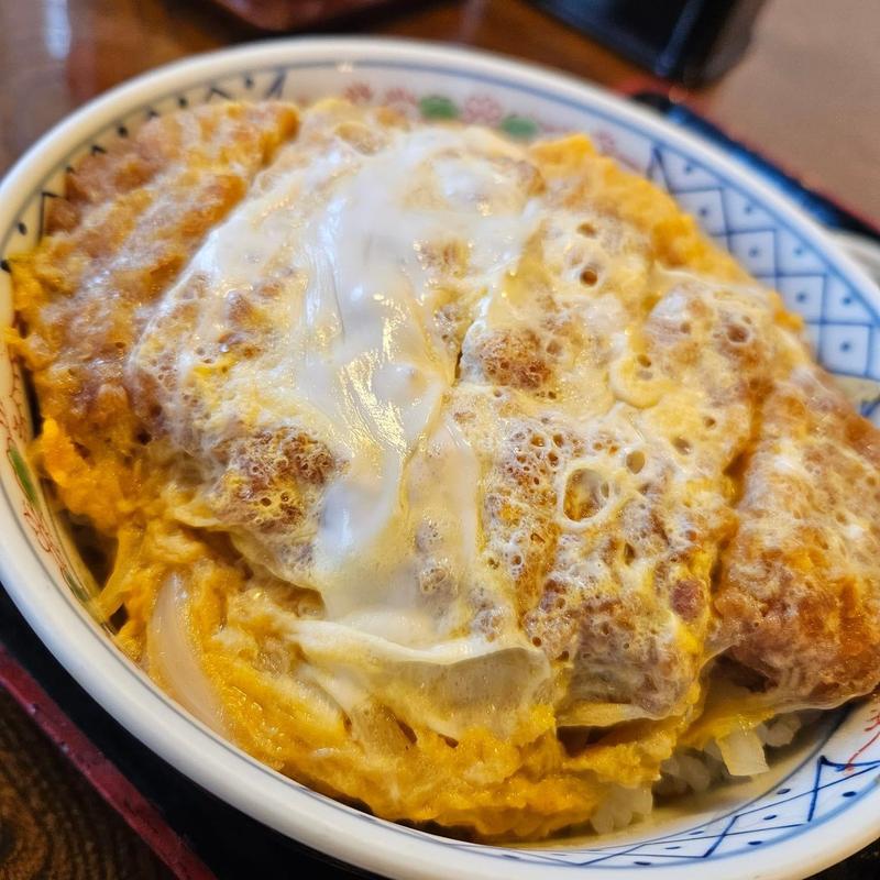 カツ丼(元祖小千谷そば 角屋)