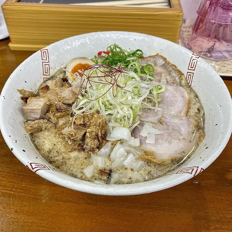 醤油ちゃーしゅー麺 中盛 (1.5玉)(らーめん 弥七 )