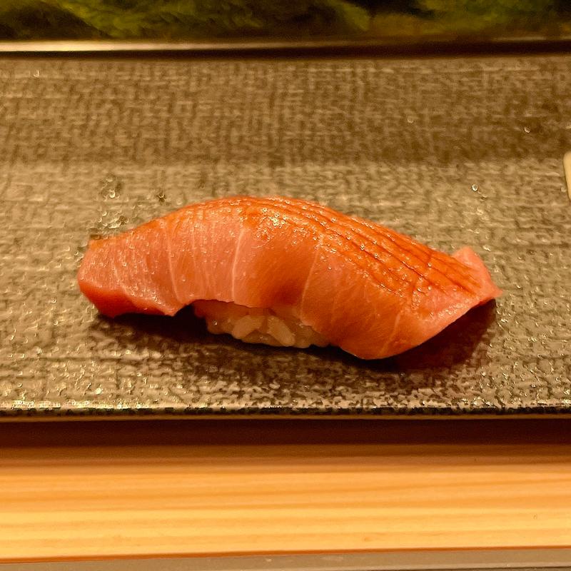 やま幸本マグロ中トロ(廻転鮨 銀座おのでら 息子渋谷店)