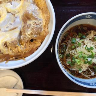 カツ丼と蕎麦のセット(よつぎや)