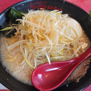 塩 ネギラーメン 細麺(ラーショ とんちゃん 松戸五香店)
