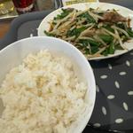 ニラレバ炒め 半ライス