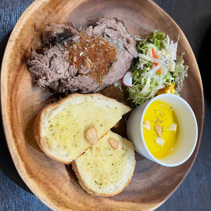 ローストポーク プレート ガーリックトースト(old farm)