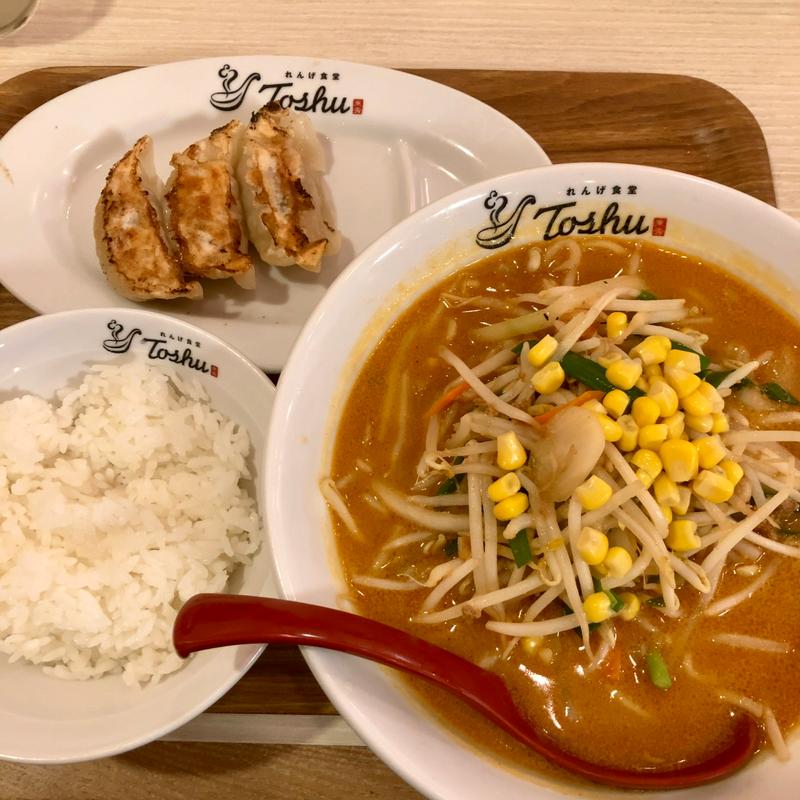 味噌ラーメン 3個餃子ライス少なめ(中華東秀 田無店)