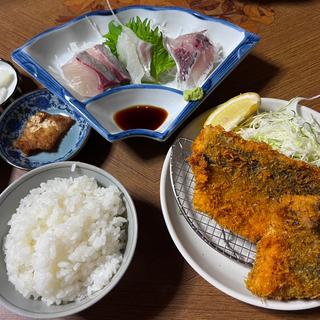 はまべ定食(漁師めし はまべ)