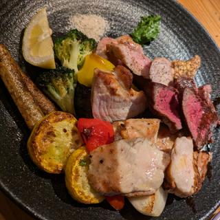 和牛入りお任せ薪焼き 3種盛り合わせ(Trattoria Cicci Fantastico )