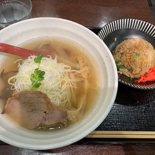 鯛塩ラーメン焦がし角煮半チャーハンセット(なゆた)