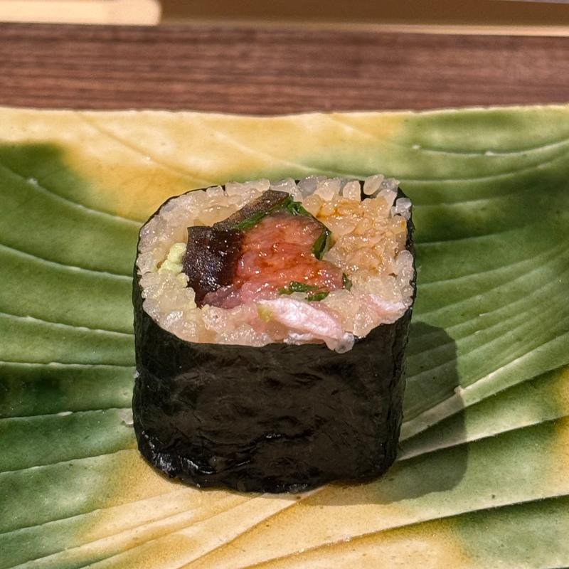 とろなら巻き(鮨 江戸富士)