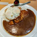 カツ＋目玉焼き