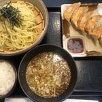 餃子と濃厚つけ麺のセット(五味八珍 沼津共栄町店 )