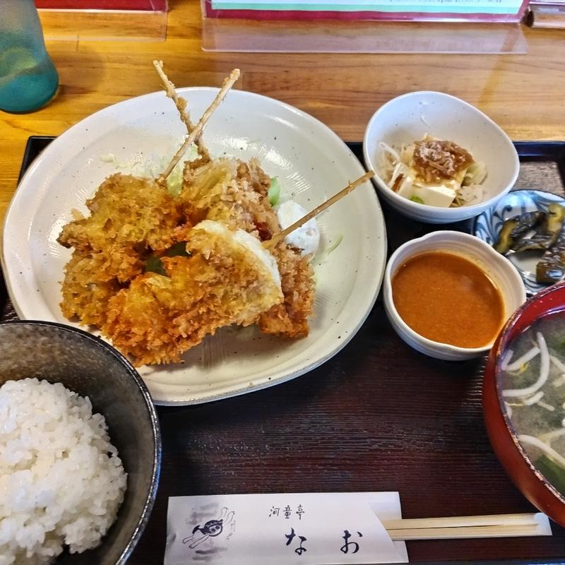 串揚げ定食（ホタテエビイカヒレカツ）(河童亭なお （かっぱていなお）)