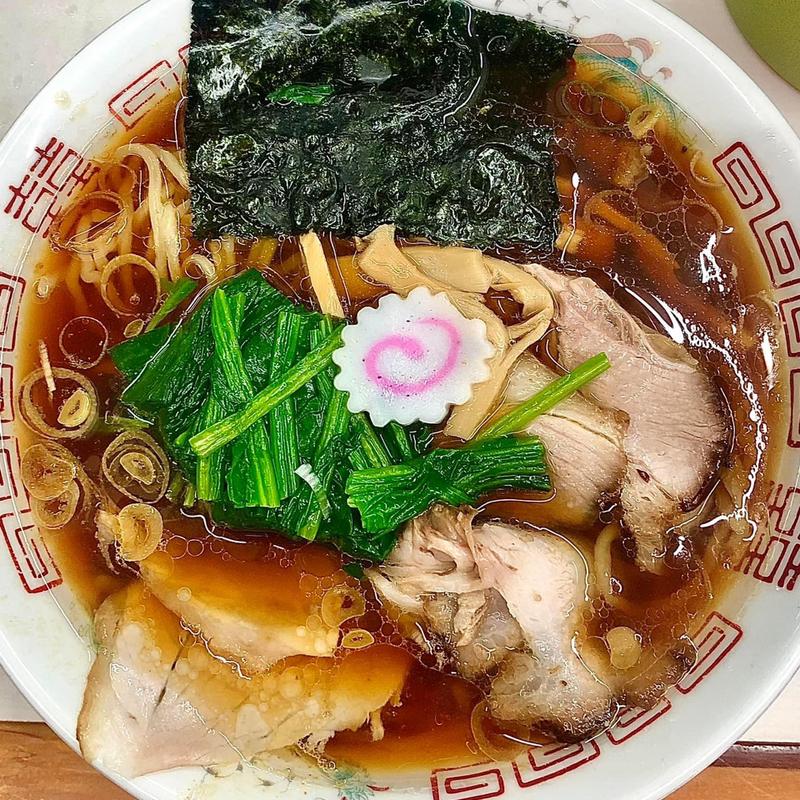 青島ラーメン 茹でほうれん草増し(青島食堂 秋葉原店 )