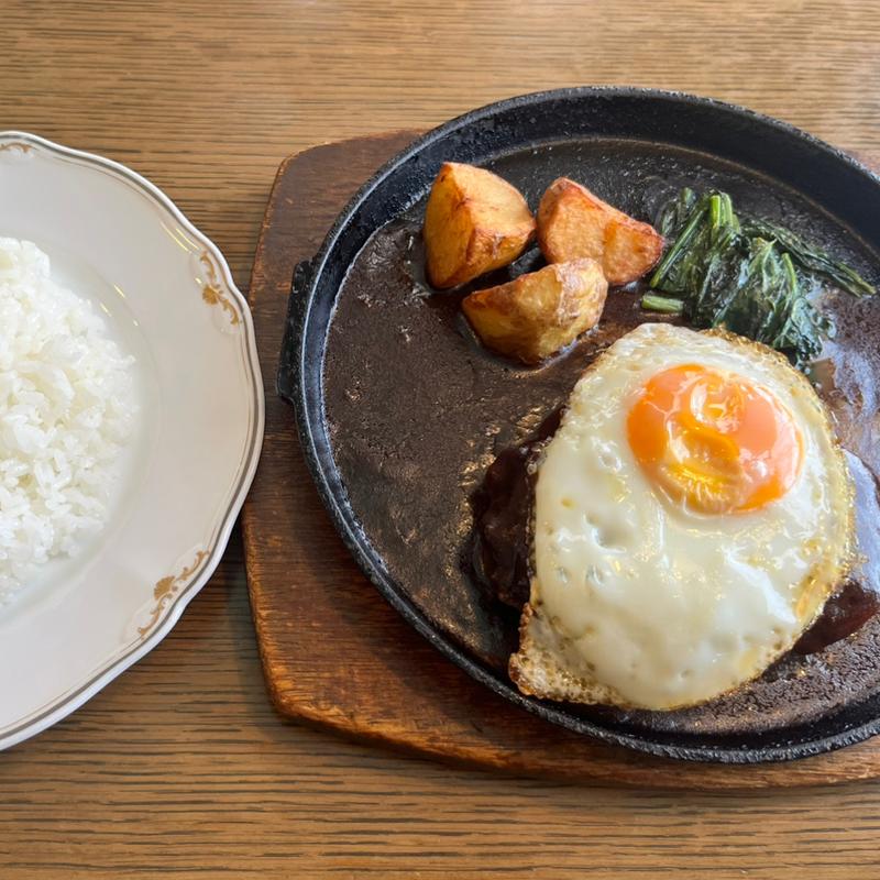 ハンバーグステーキ(肉料理プチハウス)