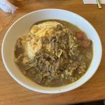 ビーフカレーソースのクリーム味オムライス(一枚皿)