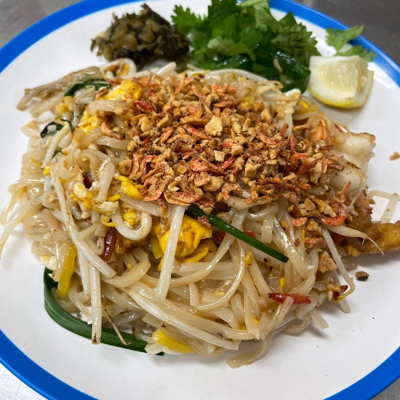 パッタイ(バンコク食堂バードマン的場町)