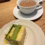 抹茶ショートケーキ ハーフ ミルクティー
