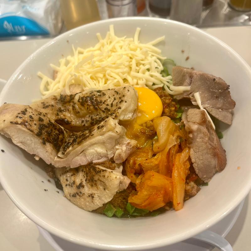 台湾まぜそば豚キムチーズ(キラメキノトリ 西大路円町店)