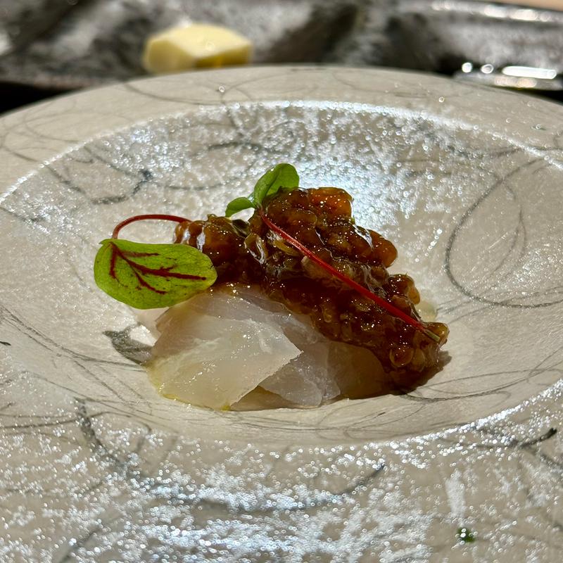 ハナダイ 実山椒のゼリー(洋仏和膳いとう)