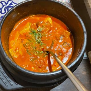 牛すじスンドゥブ(韓辛DELI 淀屋橋店)