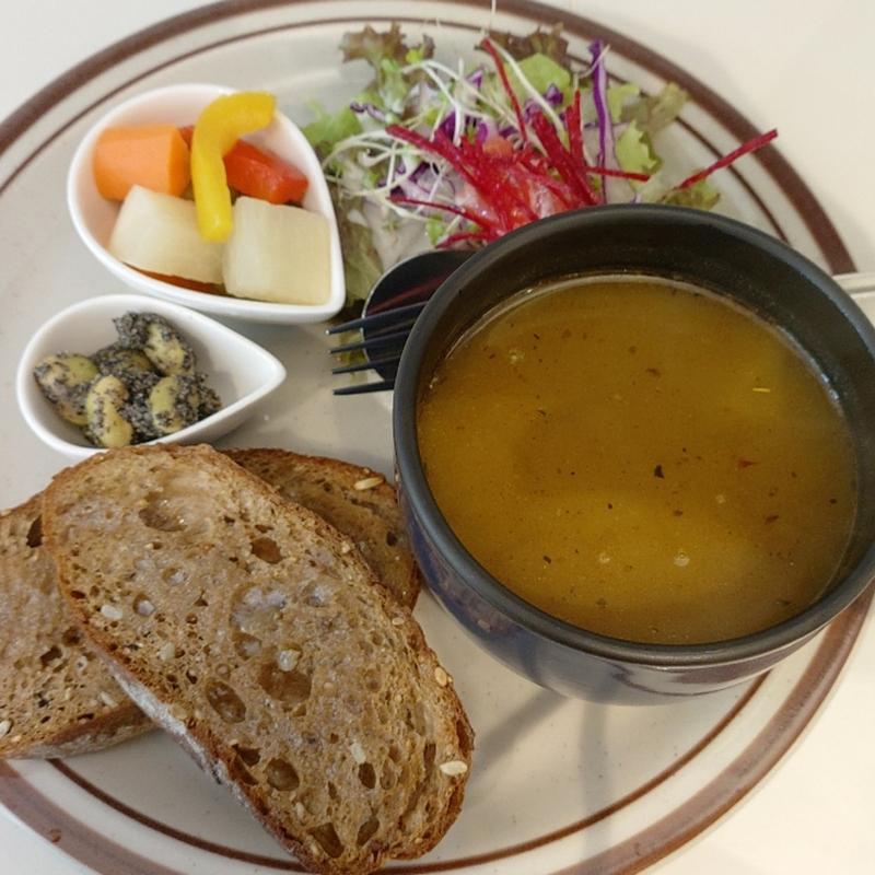 薬膳スープカレー(5senses DINER)