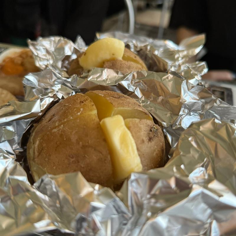 ジャガバター(テレビ塔が見えるビアガーデン)