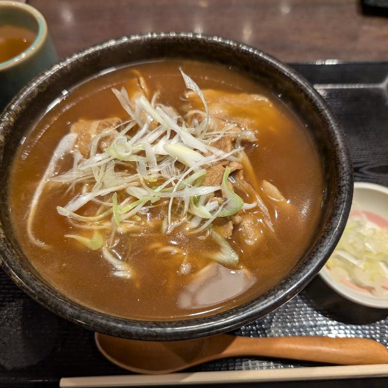 カレー南蛮そば(逸品庵虎ノ門店)