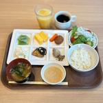 朝食