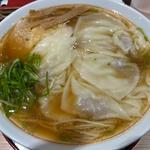 ふわとろワンタン入り中華そば(中華そばHIKAEME)
