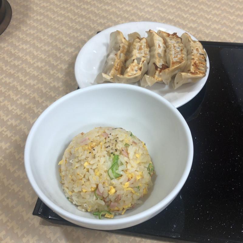 餃子セット(ピリケンラーメン ワッセ店 )