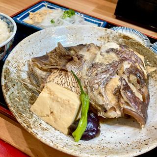 鯛かぶと煮膳(酒のあて鮨謹賀福島店)