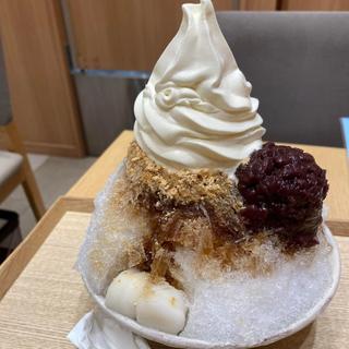 かき氷 ソフトクリーム(あんみつ　みはし　上野本店)