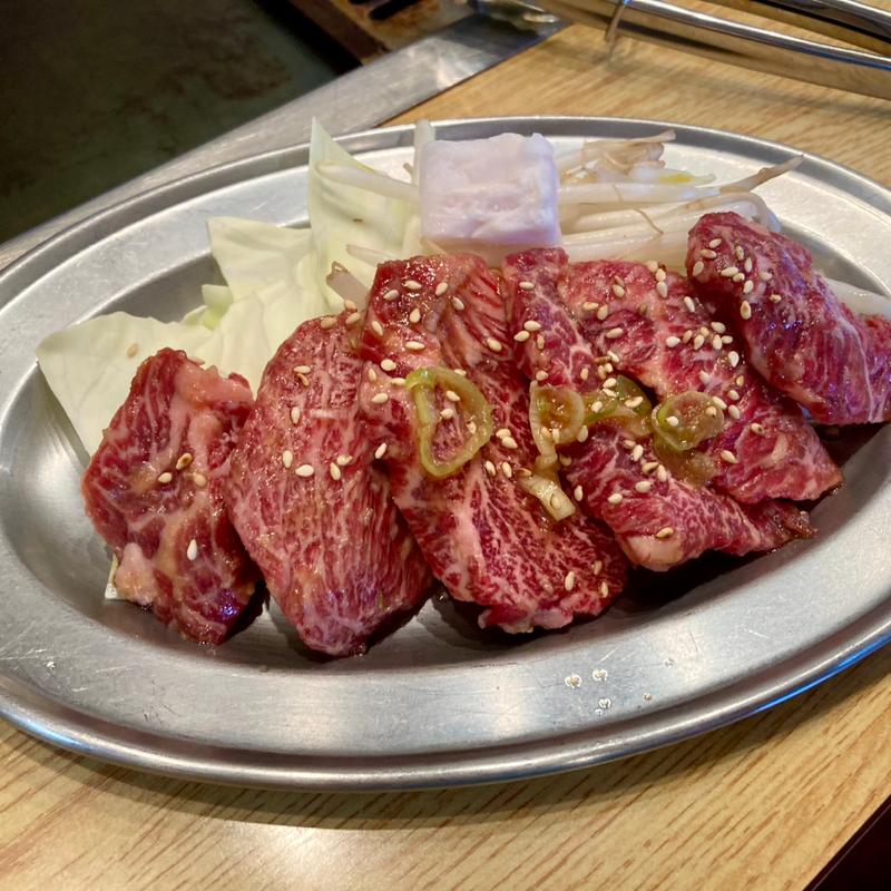 国産牛カルビ(鉄板家 はなぶさ)