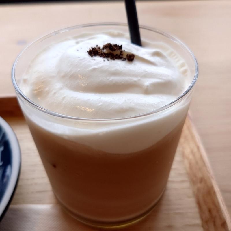 オーガニックアイスミルクティー(cafe&cake Kicca)