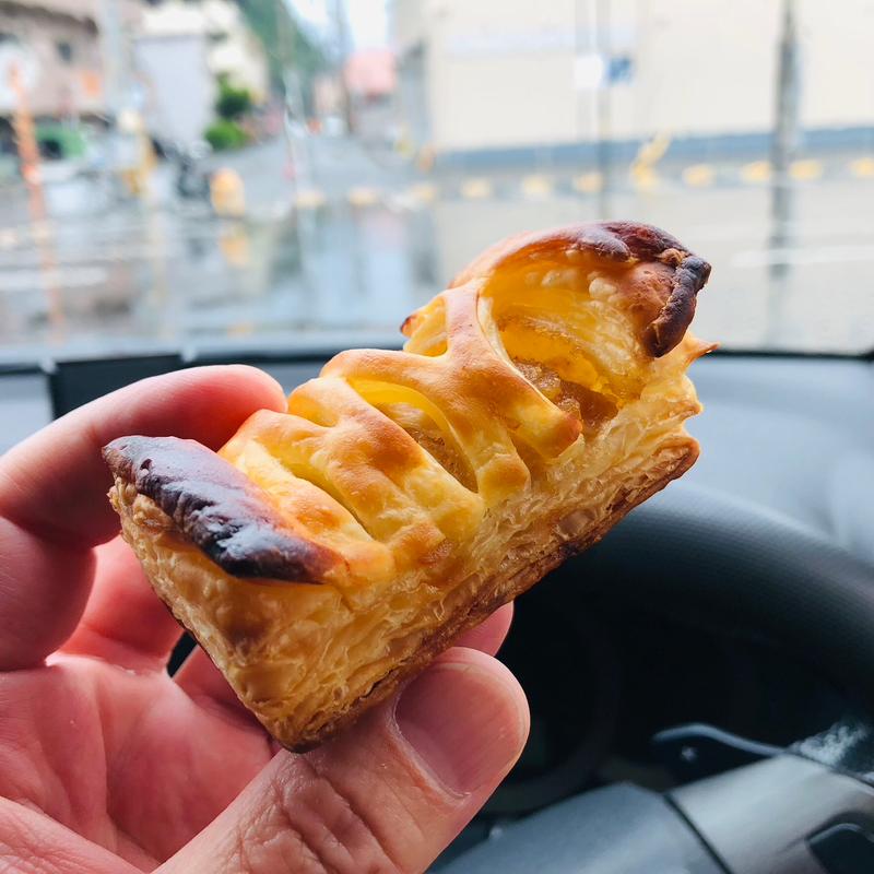 ポム(pain huit (パン ユイット))