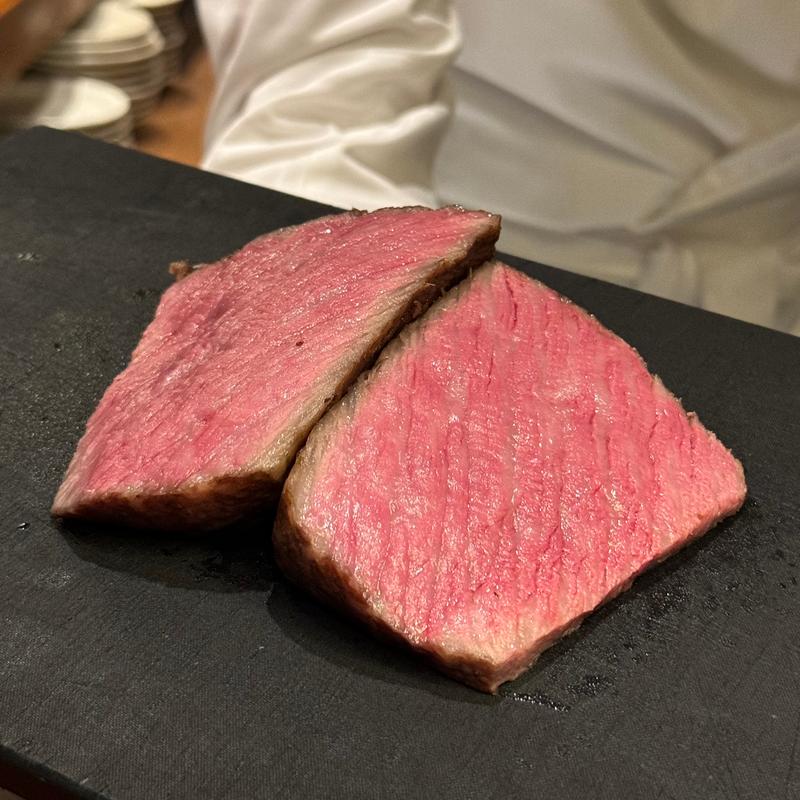 和牛ランプの炭火焼き(焼肉割烹QUON)