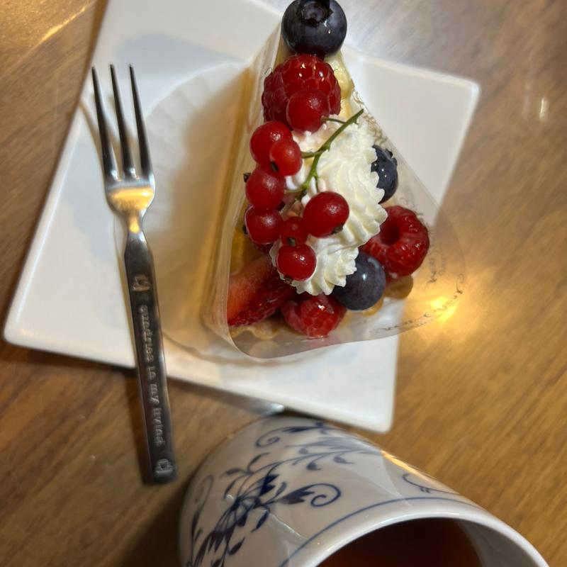 季節のタルト(パティスリーモン・シェリ )