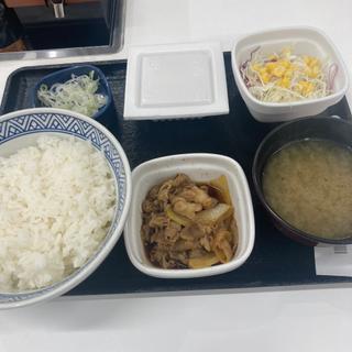 納豆牛小鉢定食(吉野家 春吉店)