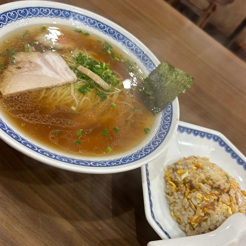 半チャーハン、ラーメンセット(新京 )