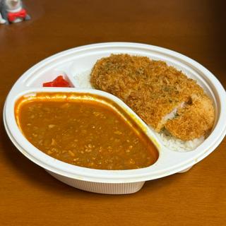 カツカレー(御月見堂 ユニモール店)