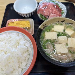 定食(とん汁桝形)