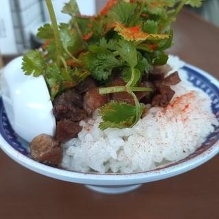 魯肉飯(大衆食堂スタンドそのだ五反田店)