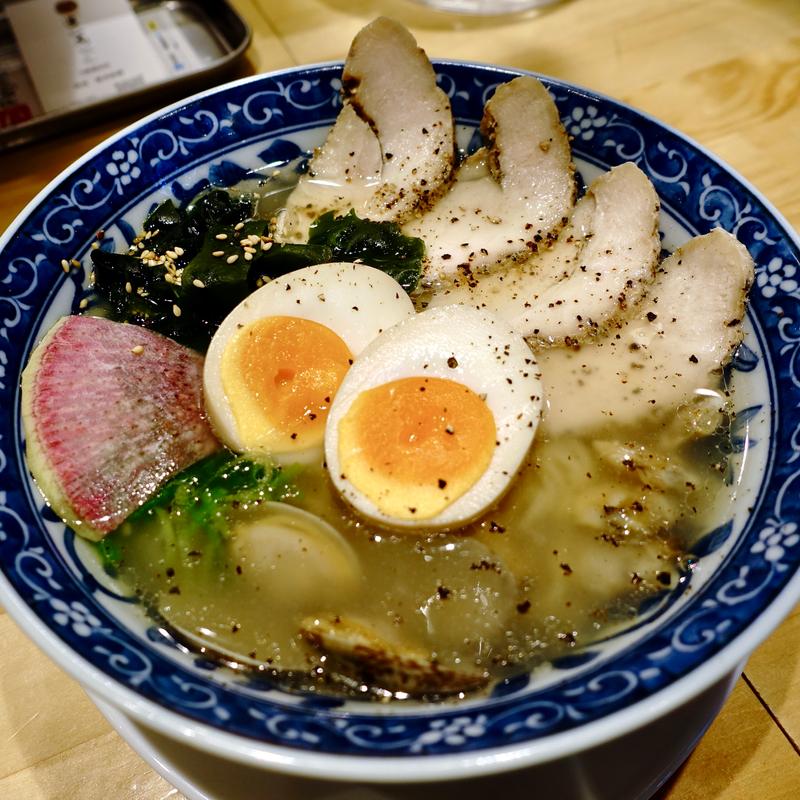 塩あさりラーメンスペシャル(ラーメン 一虎 大阪梅田店)
