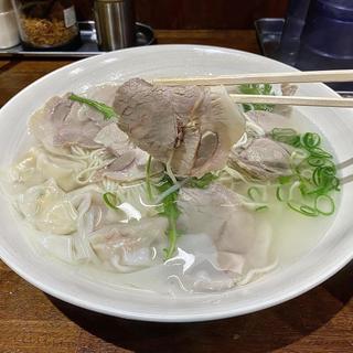 チャーシューワンタンメン(揚子江ラーメン 名門 神山店)