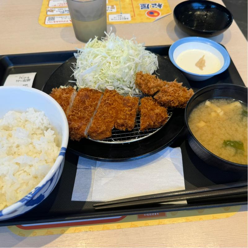 チキンカツ　牛カツ1枚定食(松屋 長岡店（松のや併設）)