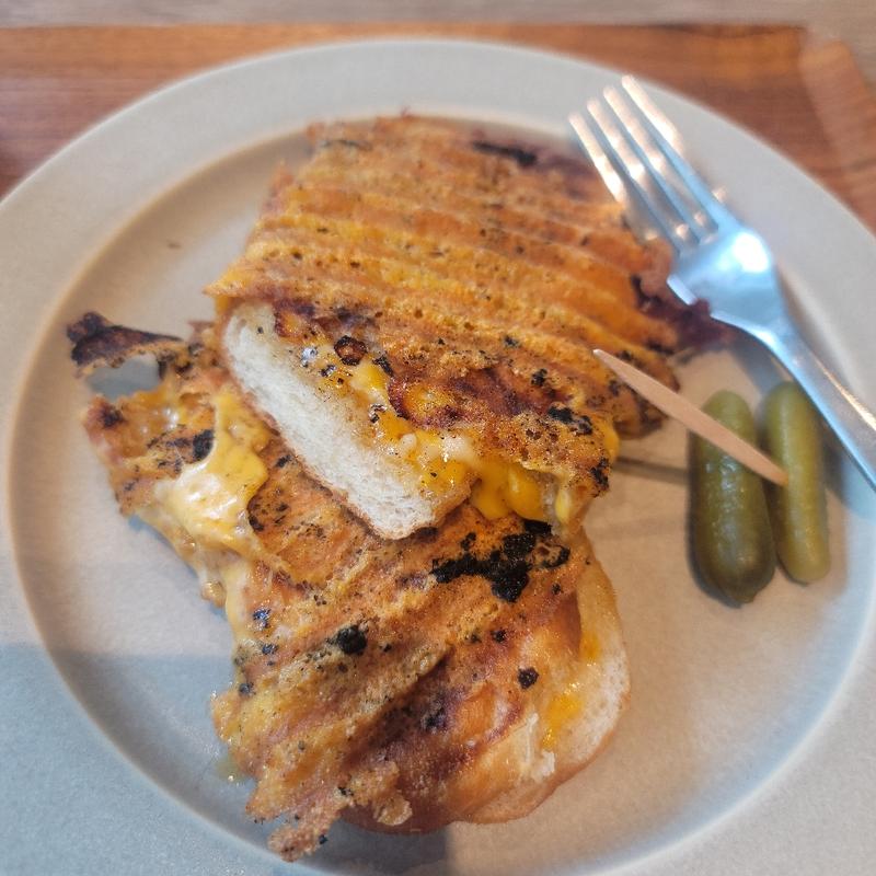 グリルドチーズ(VERVE COFFEE Roppongi)